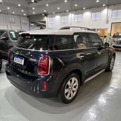MINI-COUNTRYMAN-2021