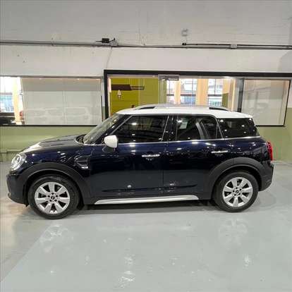 MINI-COUNTRYMAN-2021