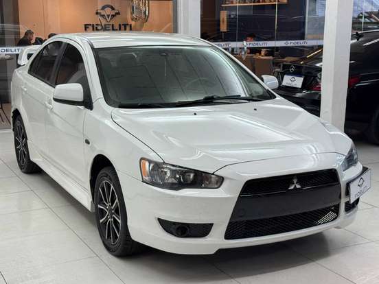MITSUBISHI-LANCER-2015