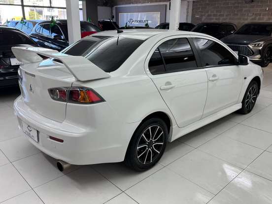 MITSUBISHI-LANCER-2015