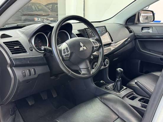 MITSUBISHI-LANCER-2.0 MT 16V GASOLINA 4P MANUAL MITSUBISHI-LANCER-2015