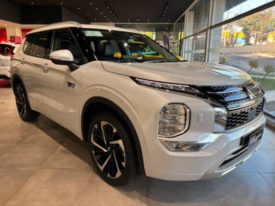 MITSUBISHI OUTLANDER 2.4 PHEV HPE-S S-AWC DHT