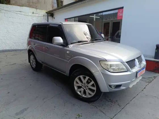 MITSUBISHI PAJERO TR4 2.0 4X4 16V 140CV FLEX 4P AUTOMÁTICO