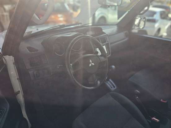 MITSUBISHI-PAJERO TR4-2013