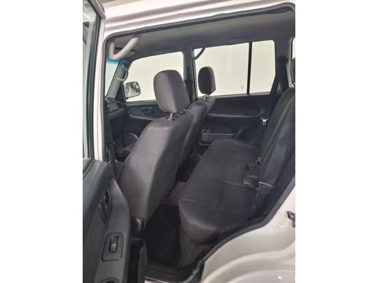 MITSUBISHI-PAJERO TR4-2.0 4X4 16V 140CV FLEX 4P AUTOMÁTICO MITSUBISHI-PAJERO TR4-2011