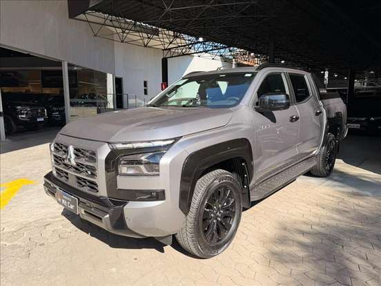 MITSUBISHI-TRITON-2.4 BITURBO DIESEL CD KATANA 4X4 AUTOMÁTICO MITSUBISHI-TRITON-2025
