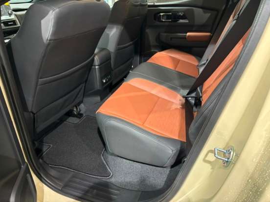 MITSUBISHI-TRITON-2026
