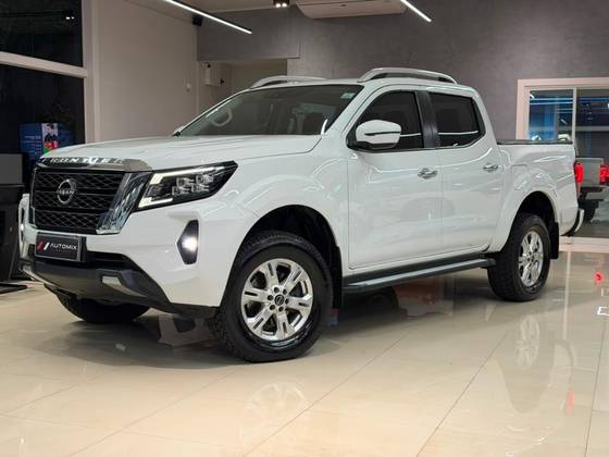 NISSAN FRONTIER 2.3 16V TURBO DIESEL XE CD 4X4 AUTOMÁTICO