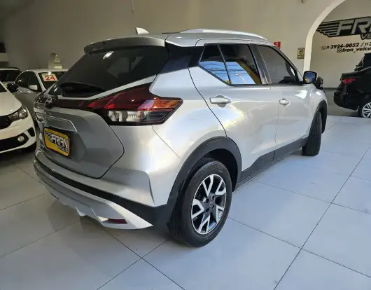 NISSAN-KICKS-2023