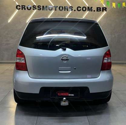 NISSAN-LIVINA-2009