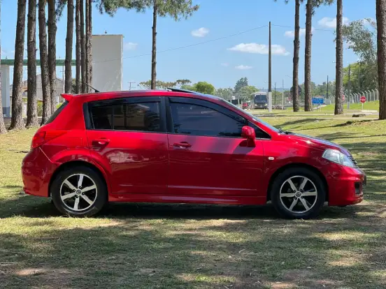 NISSAN-TIIDA-1.8 SL 16V FLEX 4P AUTOMÁTICO NISSAN-TIIDA-2012