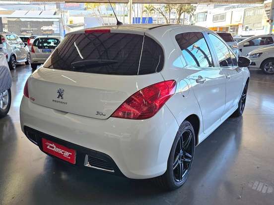 PEUGEOT-308-2012