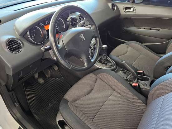 PEUGEOT-308-2.0 ALLURE 16V FLEX 4P AUTOMÁTICO PEUGEOT-308-2012