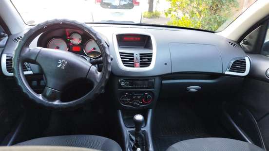 PEUGEOT-207-1.4 XR 8V FLEX 4P MANUAL PEUGEOT-207-2012
