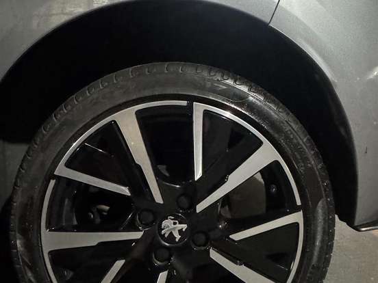 PEUGEOT-208-1.0 TURBO 200 FLEX STYLE CVT PEUGEOT-208-2024