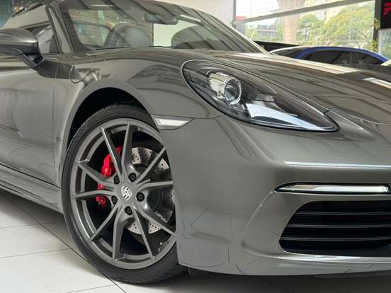 PORSCHE-718-2019