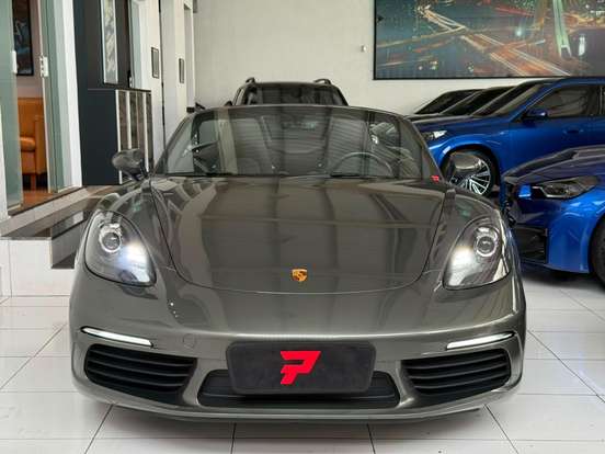 PORSCHE-718-2019