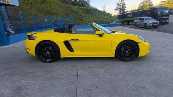 PORSCHE-718-2024