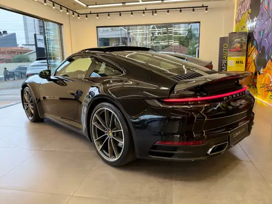 PORSCHE-911-2021