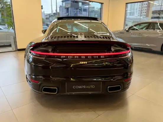 PORSCHE-911-2021