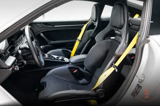 PORSCHE-911-2025