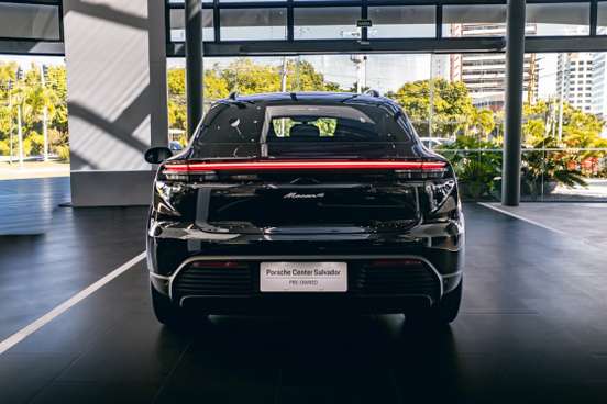 PORSCHE-MACAN-2024