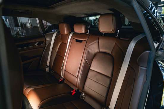 PORSCHE-MACAN-2024