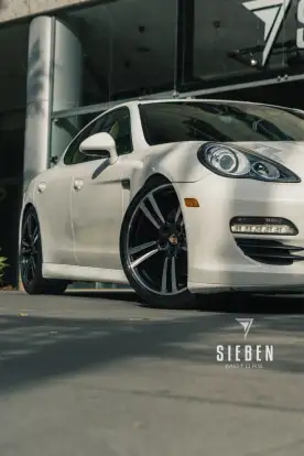 PORSCHE-PANAMERA-2011
