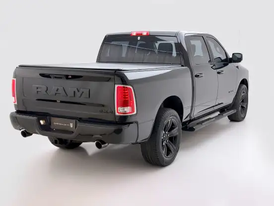 RAM-CLASSIC-5.7 V8 GASOLINA LARAMIE NIGHT EDITION CD 4X4 AUTOMÁTICO RAM-CLASSIC-2023