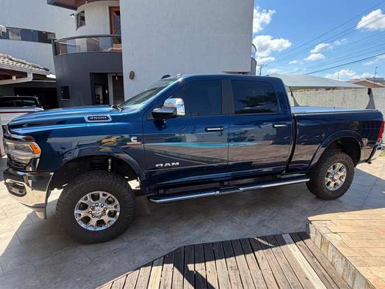RAM-3500-6.7 I6 TURBO DIESEL LARAMIE CD 4X4 AUTOMÁTICO RAM-3500-2022