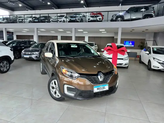 RENAULT CAPTUR 1.6 16V SCE FLEX LIFE X-TRONIC RENAULT CAPTUR 1.6 16V SCE FLEX LIFE X-TRONIC