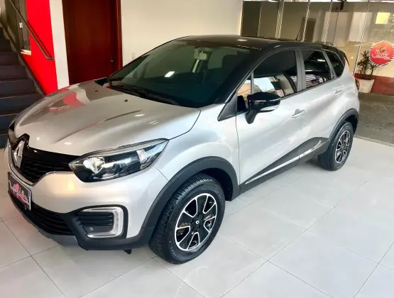 RENAULT CAPTUR 1.6 16V SCE FLEX LIFE X-TRONIC RENAULT CAPTUR 1.6 16V SCE FLEX LIFE X-TRONIC