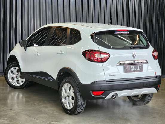 RENAULT-CAPTUR-2018