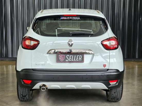 RENAULT-CAPTUR-2018