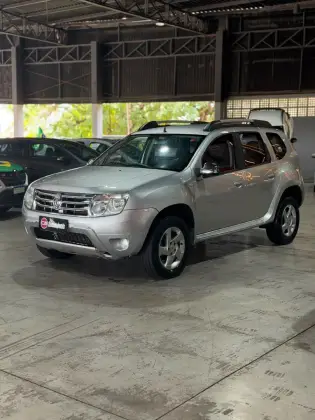 RENAULT DUSTER 1.6 DYNAMIQUE 4X2 16V FLEX 4P MANUAL RENAULT DUSTER 1.6 DYNAMIQUE 4X2 16V FLEX 4P MANUAL