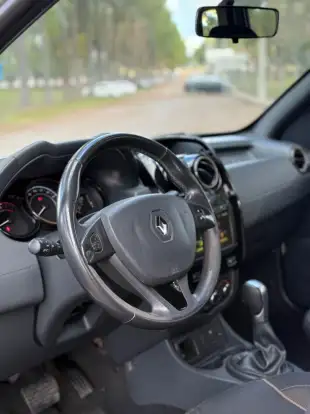 RENAULT-DUSTER-2019