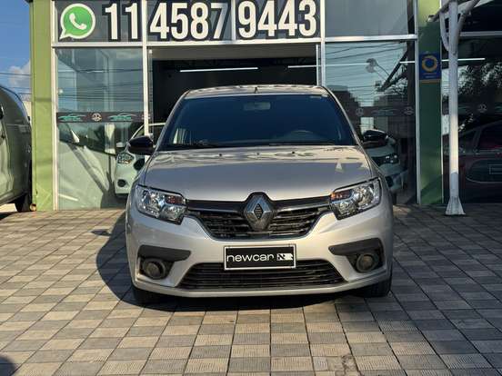 RENAULT-LOGAN-2024