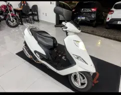 SUZUKI BURGMAN i SUZUKI BURGMAN i