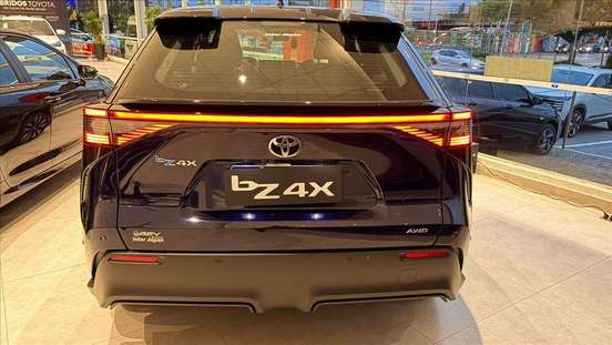 TOYOTA-BZ4X-2026