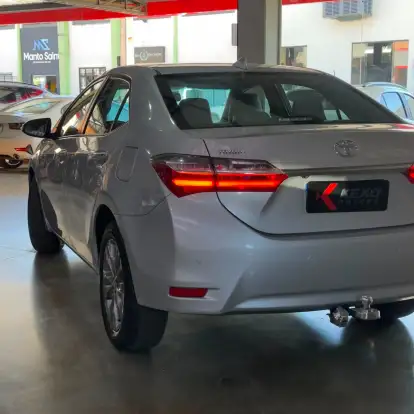 TOYOTA-COROLLA-2018