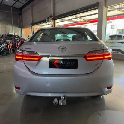 TOYOTA-COROLLA-2018