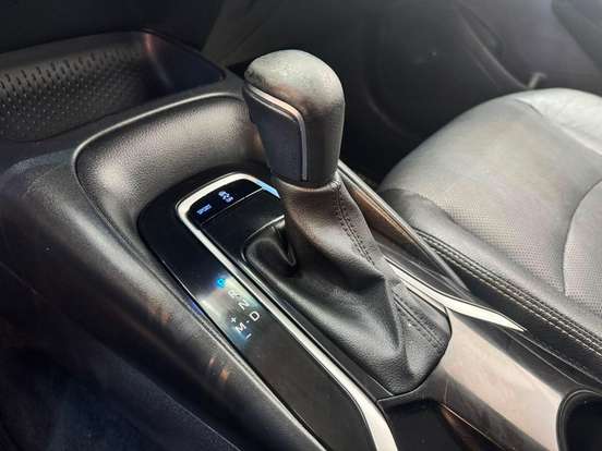 TOYOTA-COROLLA-2021