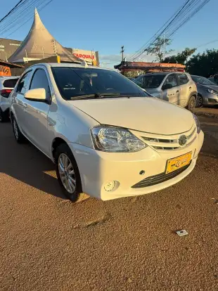 TOYOTA-ETIOS-2014