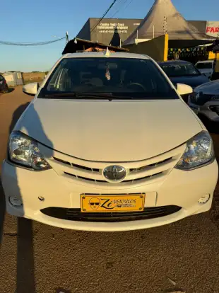 TOYOTA-ETIOS-2014