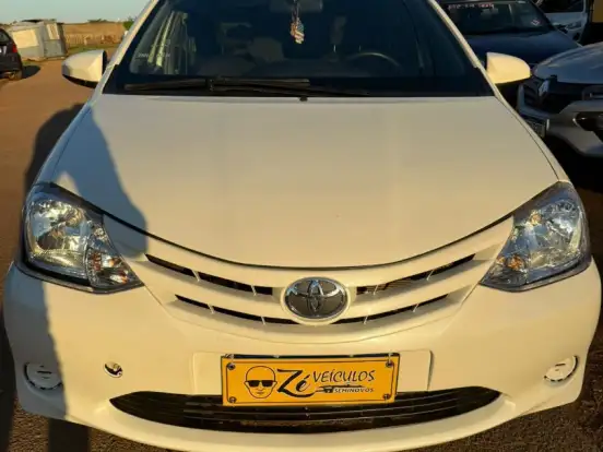 TOYOTA-ETIOS-1.5 XLS 16V FLEX 4P MANUAL TOYOTA-ETIOS-2014
