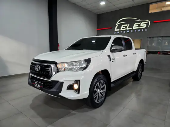 TOYOTA HILUX 2.7 SRV 4X4 CD 16V FLEX 4P AUTOMÁTICO TOYOTA HILUX 2.7 SRV 4X4 CD 16V FLEX 4P AUTOMÁTICO