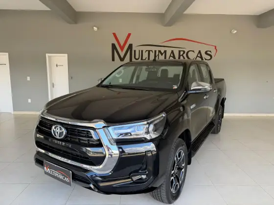 TOYOTA HILUX 2.8 D-4D TURBO DIESEL CD SRV 4X4 AUTOMÁTICO TOYOTA HILUX 2.8 D-4D TURBO DIESEL CD SRV 4X4 AUTOMÁTICO