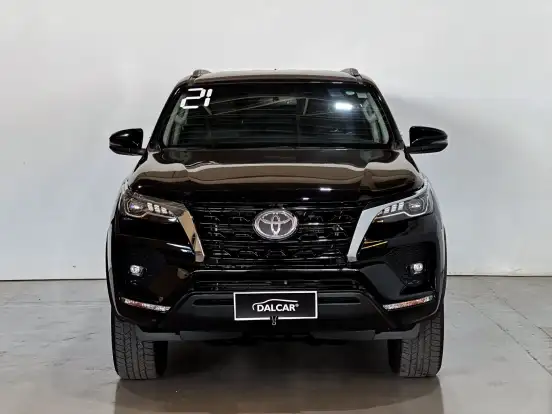 TOYOTA-HILUX SW4-2.7 VVT-i FLEX SRV 7L 4X2 AUTOMÁTICO TOYOTA-HILUX SW4-2020