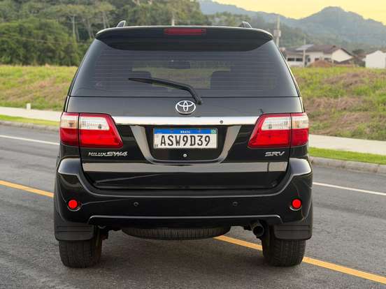 TOYOTA-HILUX SW4-4.0 SRV 4X4 V6 24V GASOLINA 4P AUTOMÁTICO TOYOTA-HILUX SW4-2010
