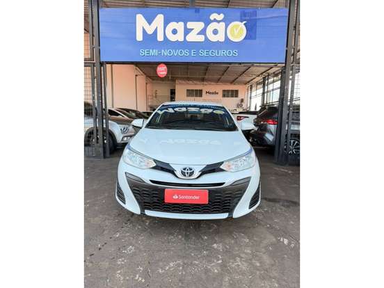 TOYOTA-YARIS-2021